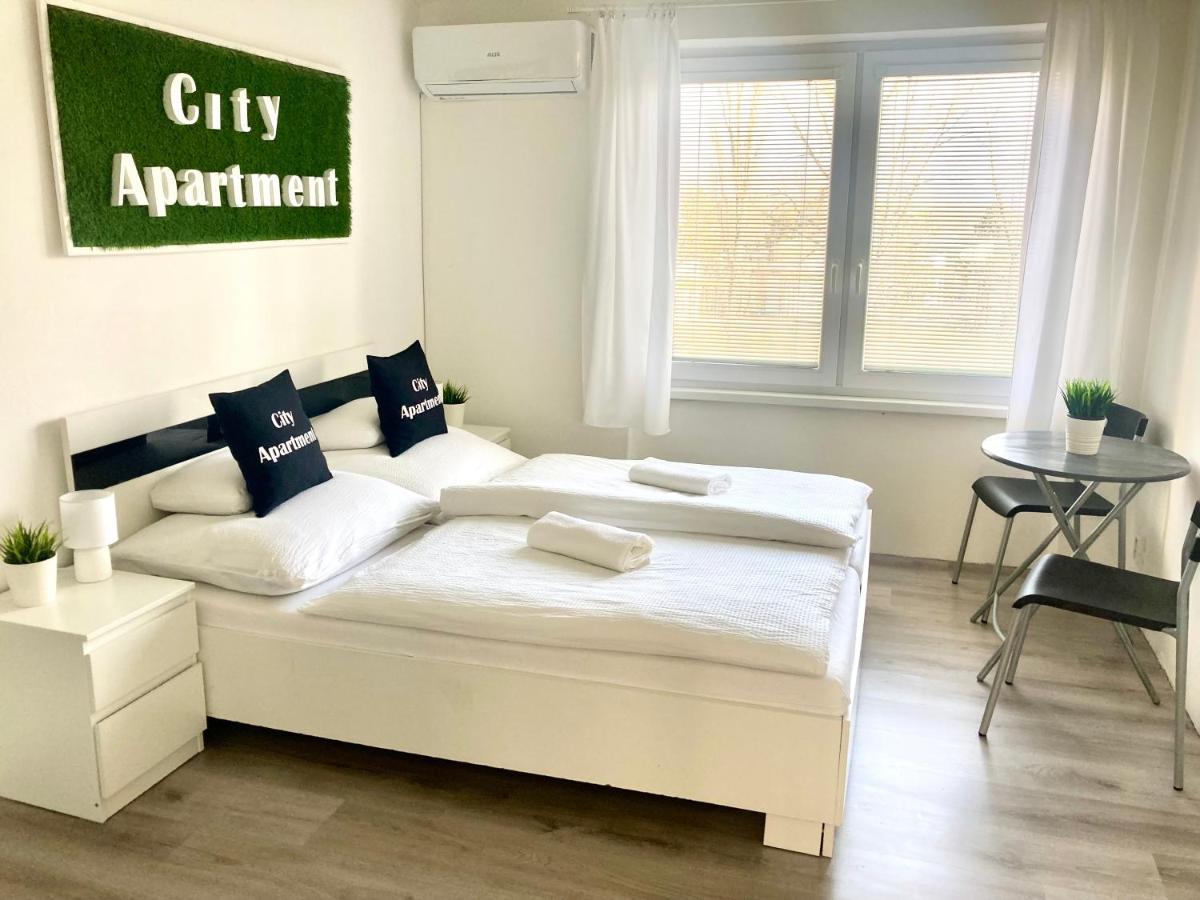 City Apartment Štúrovo Eksteriør billede