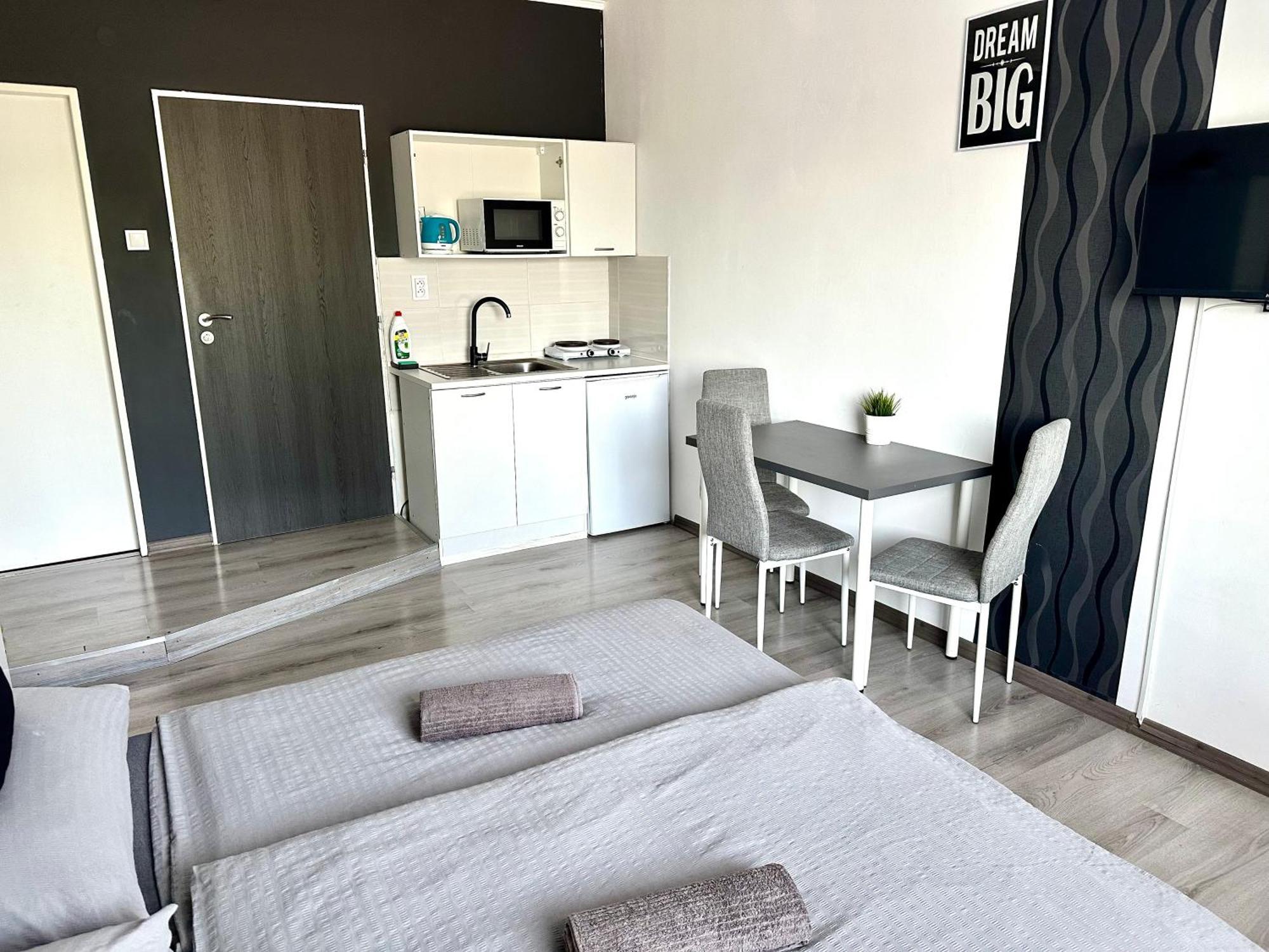 City Apartment Štúrovo Eksteriør billede